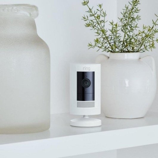 Câmera de vigilância Ring Stick Up Cam Battery FullHD Visão Noturna Interno e Externo Áudio Bidirecional