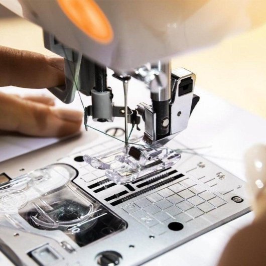 Máquina de coser BelleCouture 36000 Control digital 360 puntadas pantalla táctil 7"