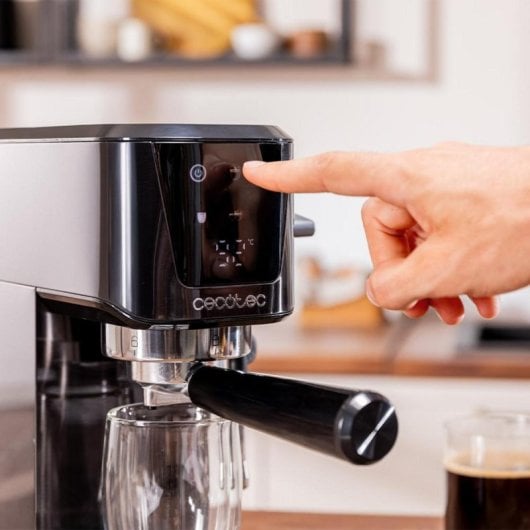Cafetera Express Cecotec Power Espresso 20 Touch 1L 20 bares con vaporizador táctil