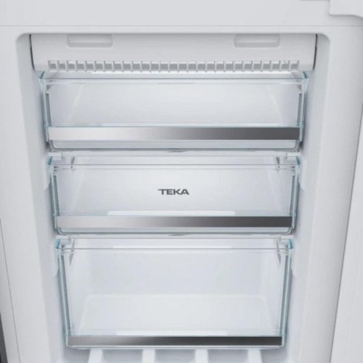 Frigorífico Teka Combinado Embutir 176.9cm 246L E Branco No Frost LED