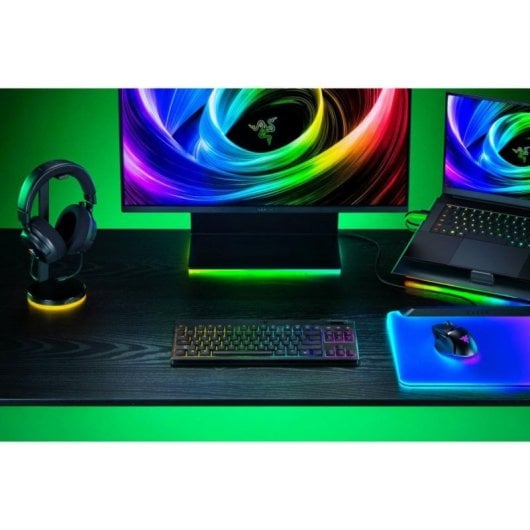 Razer BlackWidow V4 Tenkeyless HyperSpeed Teclado Mecânico RGB Sem Fios Green Switch (US)