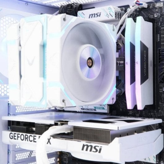 PC Sobremesa Epical-Q Kint Master AMD Ryzen 5 7500F 32GB 1TB SSD RTX 5060 Ti WiFi