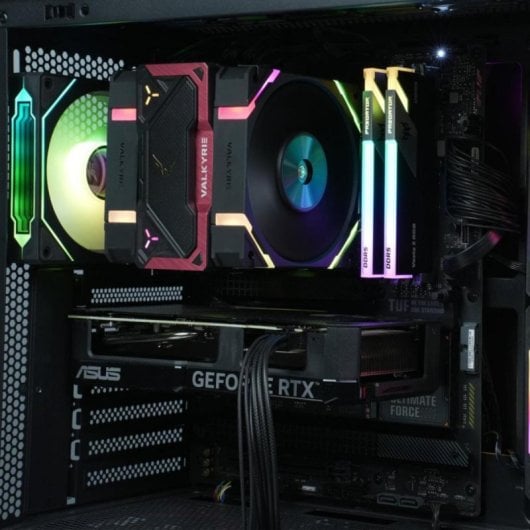 PC Sobremesa Epical-Q Pack Gaming Epic109 Ryzen 7 5700X 32GB 1TB SSD RTX 5060Ti Monitor 24" Periféricos