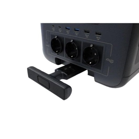 Estação de energia Hyundai Thor 3000 2560Wh 3 AC 7 DC USB 2 USB-C Bateria LiFePO4 Tela LCD App Solar Rodas