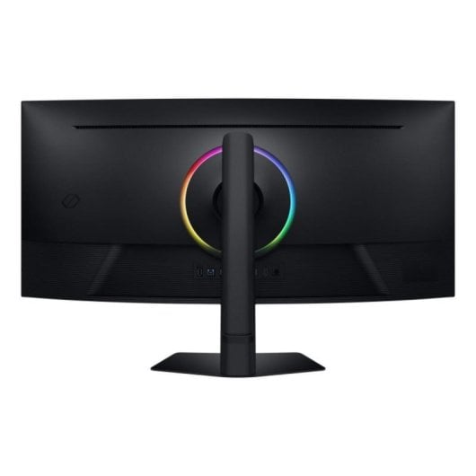 Monitor Samsung 40" 5120 x 2160 180Hz VA Curvo FreeSync Premium Pro HDR10+