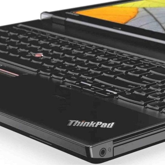 Portátil Lenovo L570 15.6" Intel Core i5-6200U 8GB 256GB SSD Windows 10 Teclado Numérico