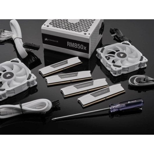 Memória RAM Corsair Vengeance CMK32GX5M2E6000Z36W 32GB 2x16GB DDR5 6000MHz CL36 Intel XMP AMD EXPO Branco