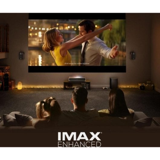 Projecteur Hisense PT1 UHD 4K 2500 Lumens 150" Laser DLP Smart TV Dolby Atmos 3D