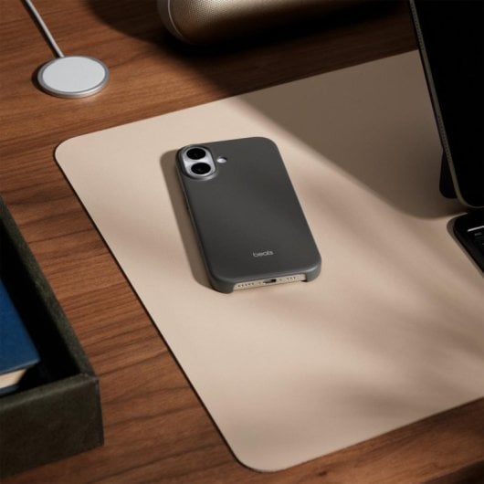 Beats Hülle mit MagSafe und Kamerasteuerung für iPhone 17 Granite Grey