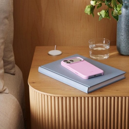 Beats mit MagSafe und Kamerasteuerung Hardcase für iPhone 17 Pro Max Pebble Pink/6.9"/Mikrofaser/Polycarbonat