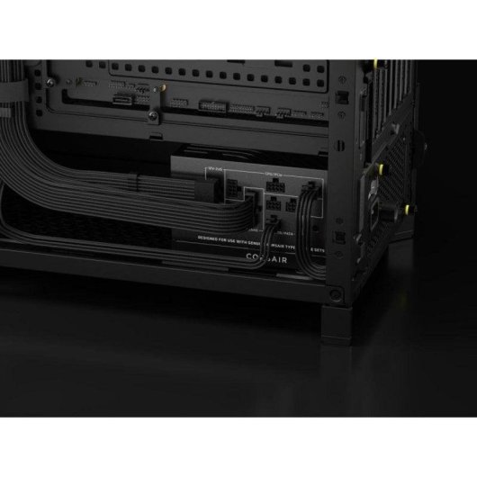 Fuente de Alimentación Corsair RM750x Shift 750W Certificação Cybenetics Gold modular