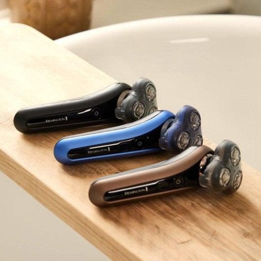 Barbeador Facial Remington XR1755 Recarregável 50min Resistente à Água Cabeças Flexíveis