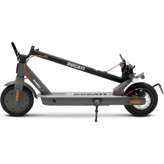 Patinete eléctrico Ducati 25 km/h 30 km de autonomía 350 W plegable con pantalla LED y Bluetooth