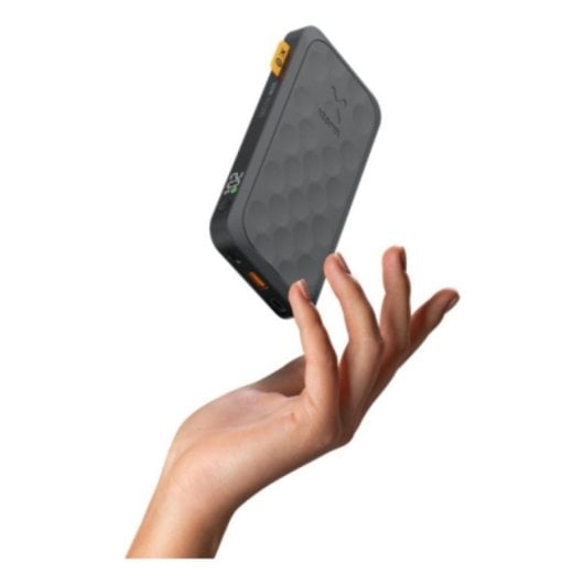 Power bank Xtorm FS5101U 10000 mAh Quick Charge 3.0 LCD 3 dispositivos Preto
