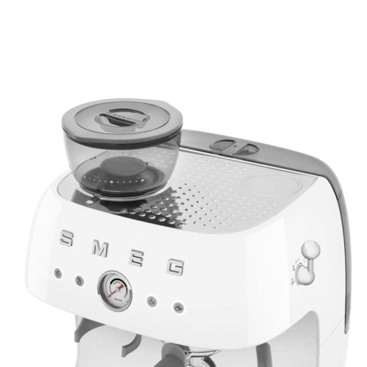Cafetera Manual Smeg EGF03WHEU 2,4 L 20 bar con molinillo integrado, doble caldera y pantalla analógica