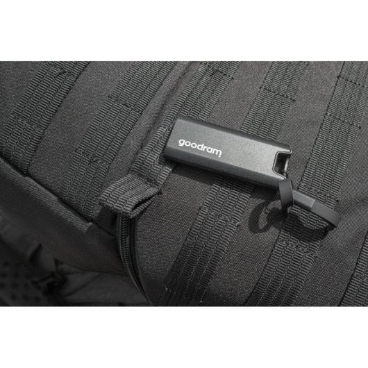 Disco Duro Goodram 512GB SSD M.2 2000 MB/s SSDR-GMRE-512-K0 Aluminio Negro