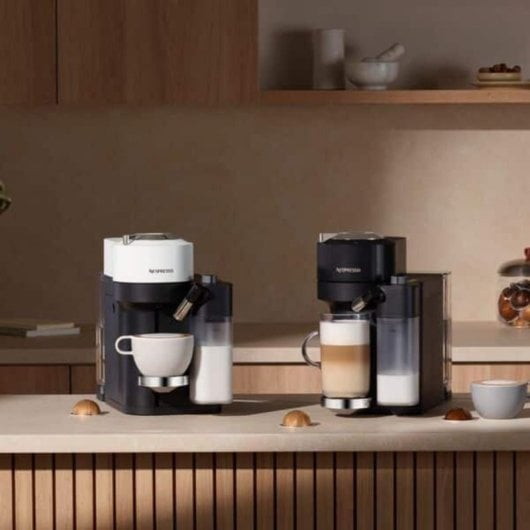 Caffettiera Capsule De Longhi Lattissima One ENV300.W 1.8 L 19 bar funzione cappuccino bianca