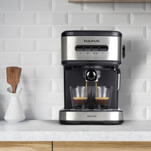 Cafetera Express Taurus Mercucio 1,5L 20 bares con Sistema Extra-Cream y vaporizador