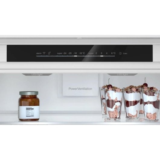 Frigorífico Bosch Combi Integrable 193,5 cm 381L D Blanco No Frost VitaFresh