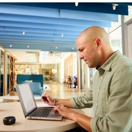 Ordinateur portable HP EliteBook X G1a 14" AMD Ryzen AI 9 PRO 32GB 1TB SSD Radeon 890M Windows 11 Pro