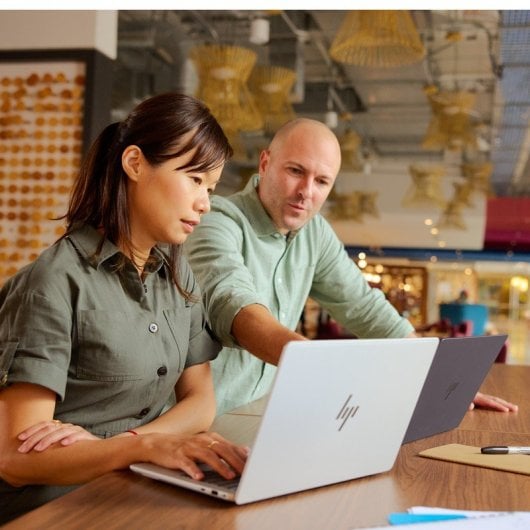 Ordinateur portable HP EliteBook X G1a 14" AMD Ryzen AI 9 PRO 32GB 1TB SSD Radeon 890M Windows 11 Pro