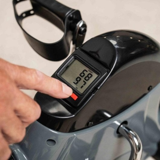 Pedaleador InnovaGoods Velora 2100 con Esterilla Antideslizante y Pantalla LCD