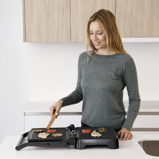 Grill Taurus Asteria Essential 2200W apertura 180 grados placas 28x22 cm antideslizante
