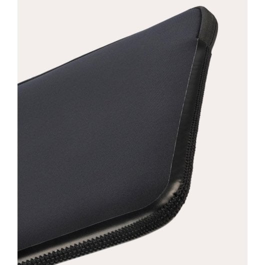 Funda Tucano Elements Sleeve Black para portátil 13" MacBook Pro/Air neopreno