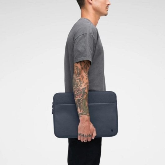 Funda Incase ARC Sleeve Navy poliéster reciclado portátil hasta 16 pulgadas impermeable