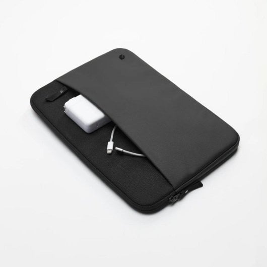Funda Incase ARC 14" poliéster reciclado impermeable negro con bolsillo frontal
