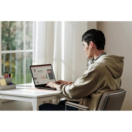 Portátil LG Gram 15U50T 15.6" Intel Core i5 16GB 512GB SSD Windows 11 Pro Plata Teclado Retroiluminado