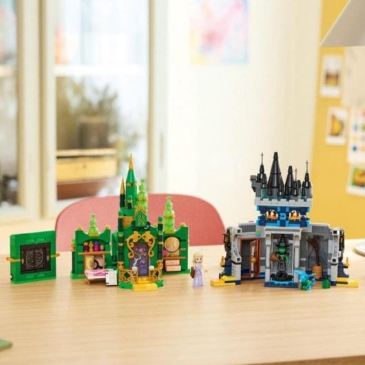 Jeu de construction Lego 75689 Wicked Emerald City et Château de Kiamo Ko 860 pièces