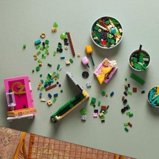 Sujetalibros LEGO 75691 Wicked Glinda y Elphaba 1327 piezas 6 minifiguras adultos