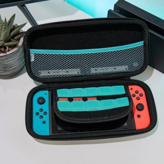 Funda protectora rígida Numskull Fortnite Llama Turquesa Nintendo Switch resistencia impactos