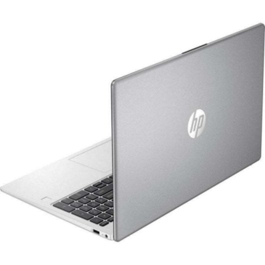 Portátil HP 255 G10 15,6" AMD Ryzen 7 7730U 16GB 512GB SSD Windows 11 Prata