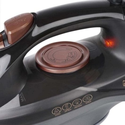Fer à repasser Princess 322890 2600W semelle céramique vapeur verticale noir