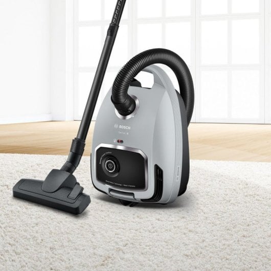 Aspiradora cilíndrica Bosch Serie 6 BGB6X330 600 W Filtro HEPA 4 L Negro y gris