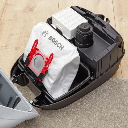 Aspiradora cilíndrica Bosch Serie 6 BGB6X330 600 W Filtro HEPA 4 L Negro y gris