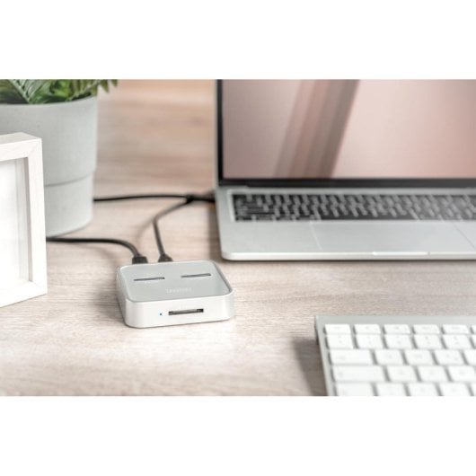 Estação de Acoplamento Digitus DA-71112 SD-Express USB-C M.2 NVMe SATA Prata