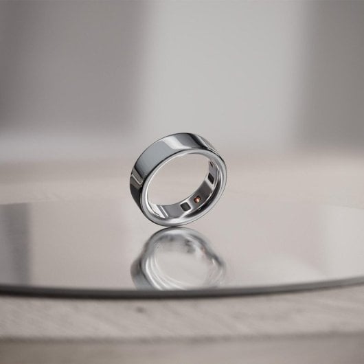 Bague connectée Oura Ring 4 Bluetooth Étanchéité 100 m Autonomie 8 jours Suivi Santé Argent