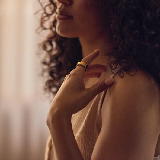 Bague connectée Oura Ring 4 Bluetooth Étanchéité 100 m Autonomie 8 jours Suivi Santé Argent