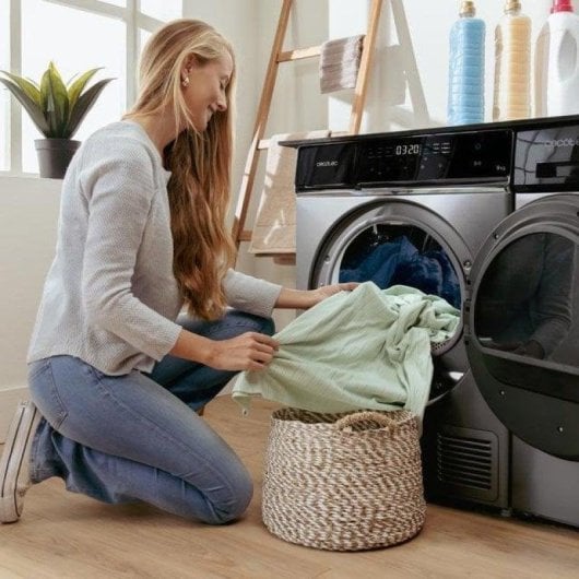 Secadora a pompe à chaleur Cecotec Bolero DressCode Dry 9400 Inverter Steel 9 kg Classe C Silence Stop&Go Easy Iron