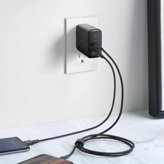 Fuente de Alimentacion AUKEY 30W Power Delivery Negra Modelo PA-D5 Protecciones Avanzadas