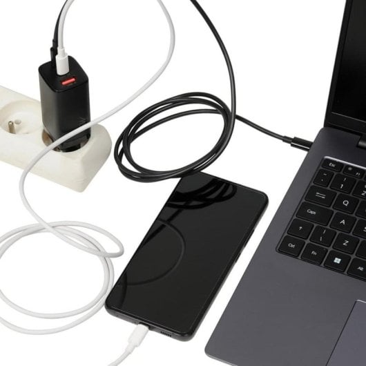 Fuente de Alimentacion iBox 65W Modelo ILUC65B Carga Rápida Universal Negra
