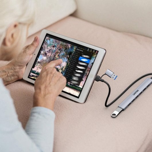 Hub UNITEK 7 porte 5000 Mbit/s modello H1209AGY01 corpo alluminio