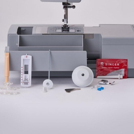 Máquina de Costura SINGER Facilita Pro 4411 Elétrica Braço Livre Cinzenta