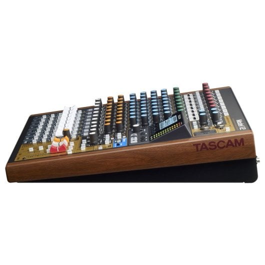 Mesa de mezclas Tascam Model 12 12 canales Bluetooth USB color madera