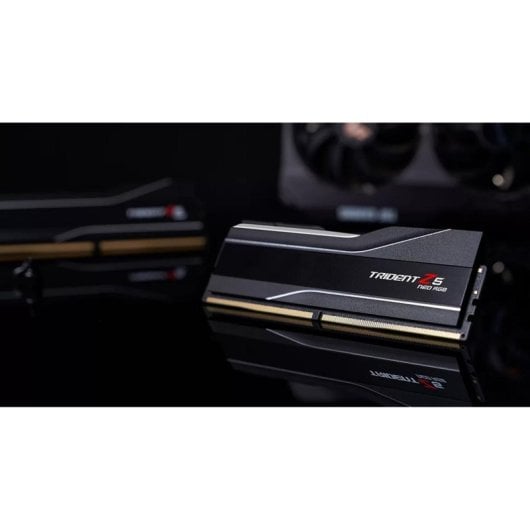 Memoria RAM G.Skill Trident Z5 Neo RGB F5-6000J3244G64GX2-TZ5NR 128GB 2x64GB DDR5 6000MHz CL32 RGB AMD EXPO