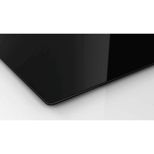 Plaque de cuisson Bosch Serie 6 PKE611FP2E 60cm 4 zones céramique noire