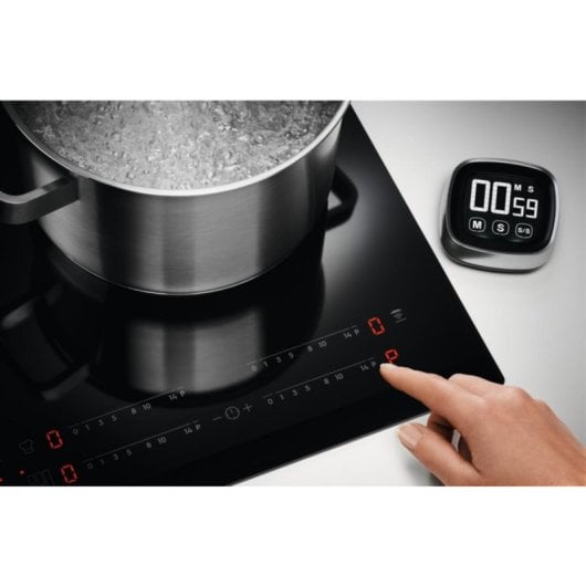 Placa de indução Electrolux EIV835 80 cm 5 zonas Touch Preto integrada